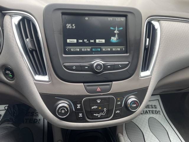 Used 2016 Chevrolet Malibu LT FWD image 20