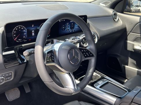 Used 2024 Mercedes-Benz GLA 250 image 17