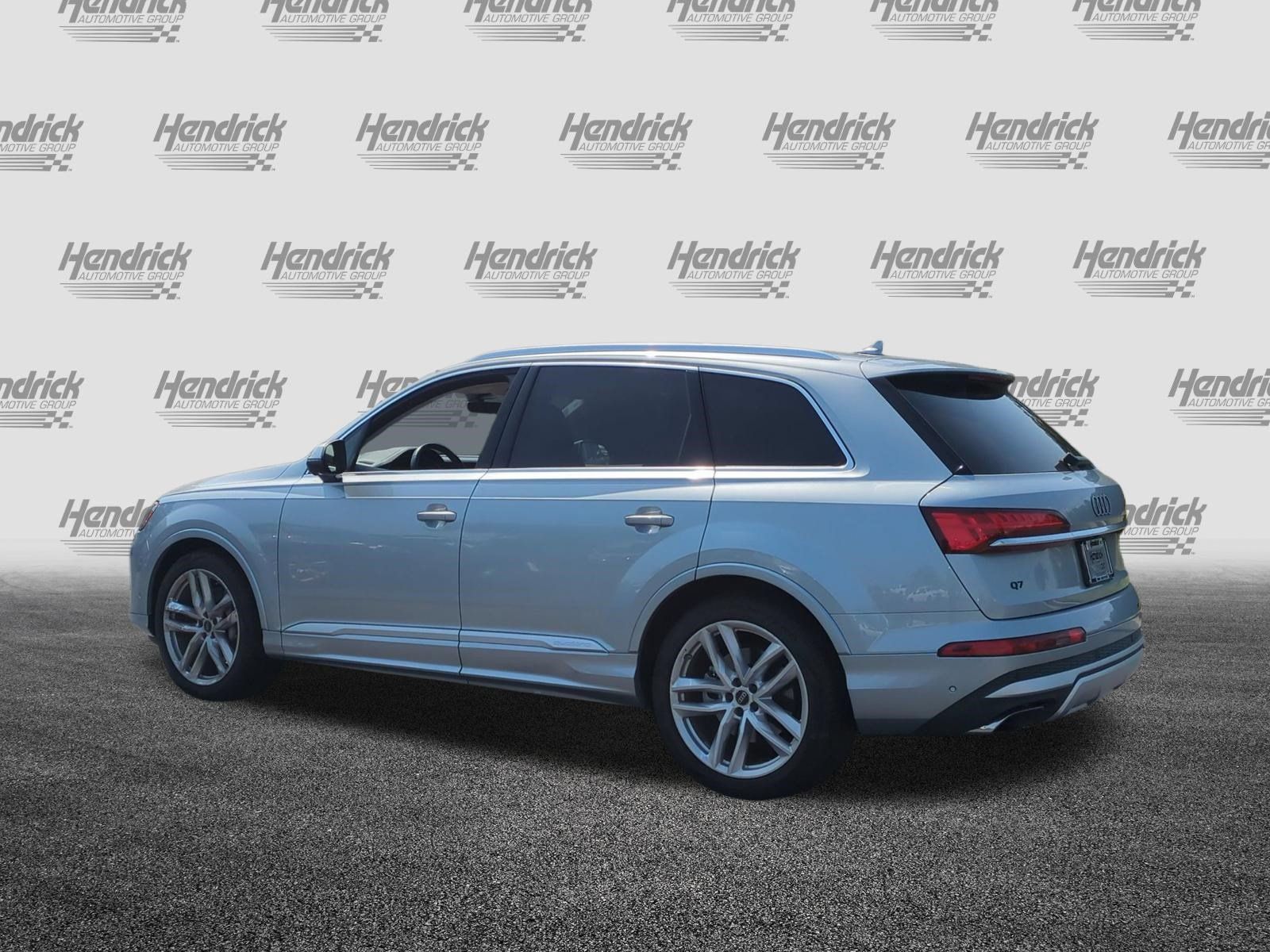 Used 2025 Audi Q7 3.0T Premium Plus w/ Premium Plus Package AWD/4WD image 8