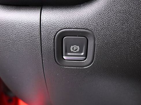 Used 2021 Chevrolet Silverado 1500 Custom Trail Boss image 28