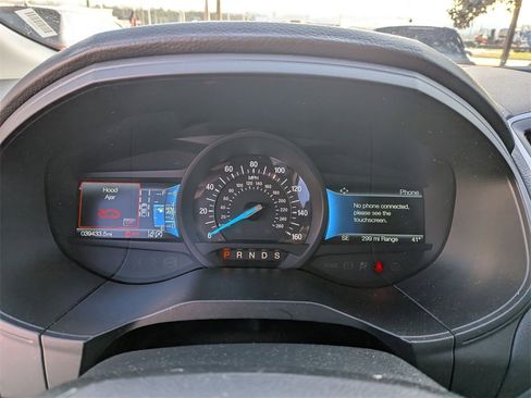 Used 2024 Ford Edge SEL image 16