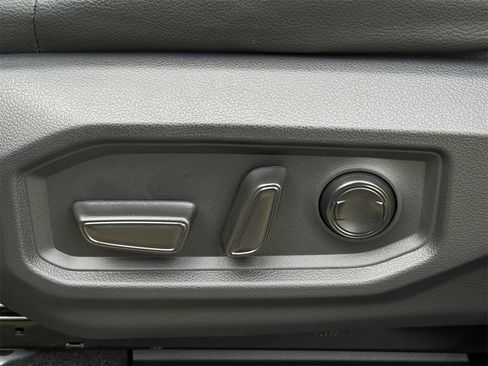 Used 2024 Toyota Tundra Limited image 26