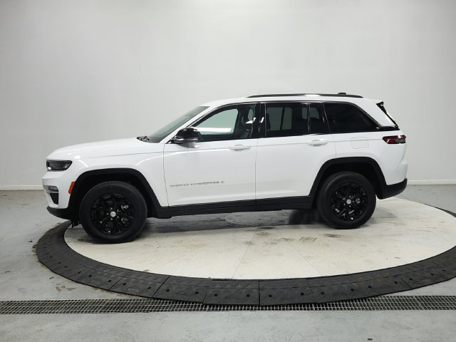 Used 2023 Jeep Grand Cherokee Limited AWD/4WD image 5