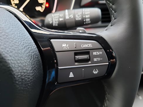 New 2025 Honda Pilot Touring image 15