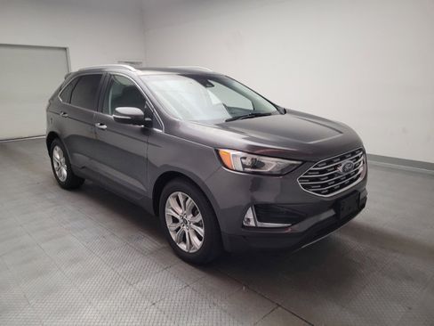 Used 2019 Ford Edge Titanium FWD image 13