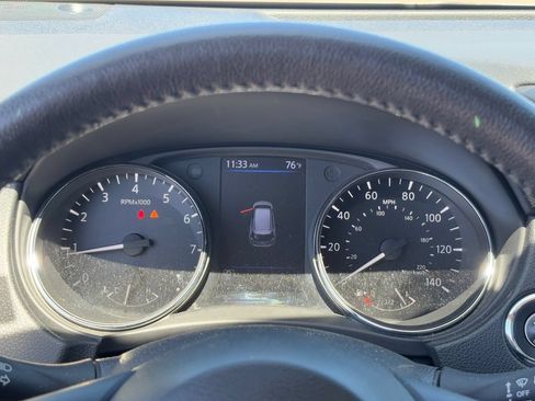 Used 2020 Nissan Rogue SL w/ Premium Package FWD image 21