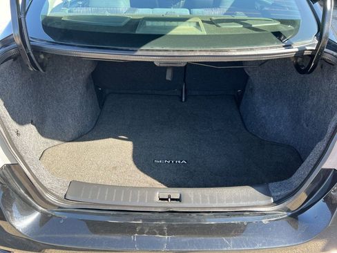 Used 2019 Nissan Sentra SV image 11