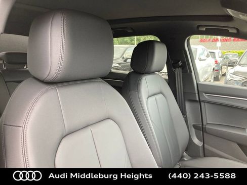 Certified 2025 Audi Q3 2.0T Premium image 25