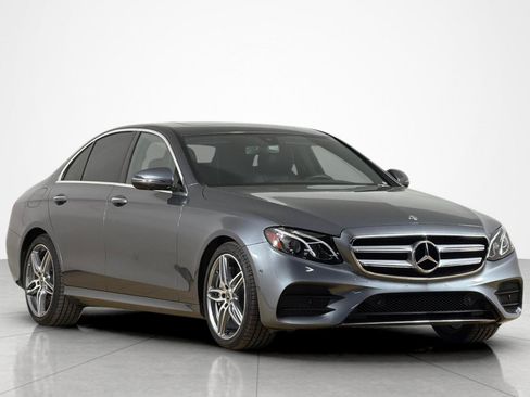 Used 2019 Mercedes-Benz E 300 image 7