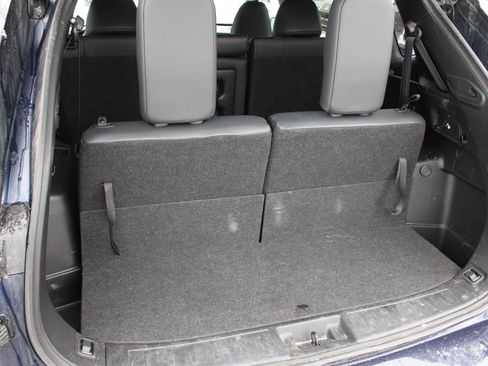 Used 2025 Mitsubishi Outlander SE image 8