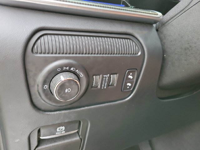 Used 2024 Jeep Grand Wagoneer L Series II w/ Quick Order Packagew 28T AWD/4WD image 29