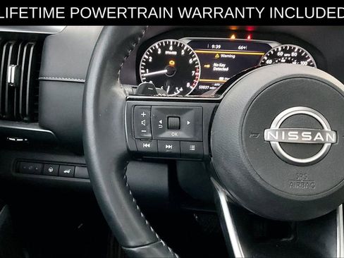 Used 2023 Nissan Pathfinder SL AWD/4WD image 25