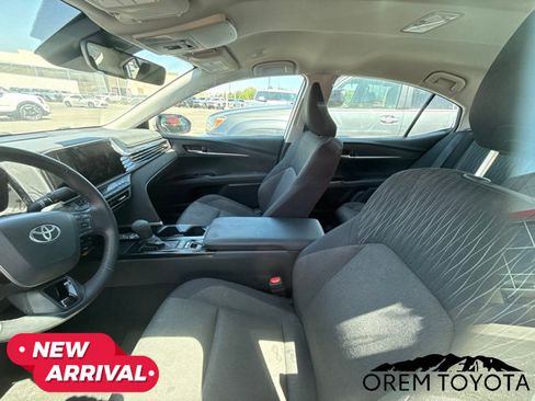 Used 2025 Toyota Camry LE AWD/4WD image 20