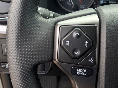 Used 2023 Toyota Tacoma TRD Sport w/ Technology Package image 20