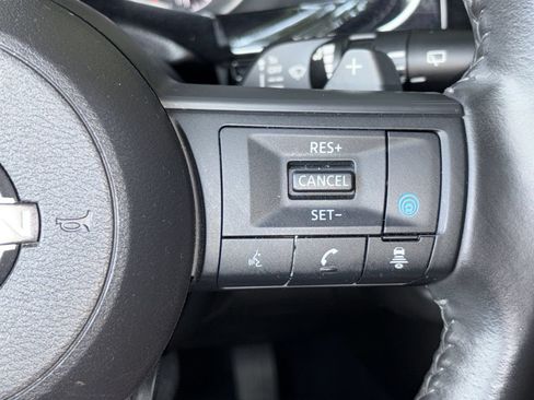 Used 2024 Nissan Pathfinder SV AWD/4WD image 14