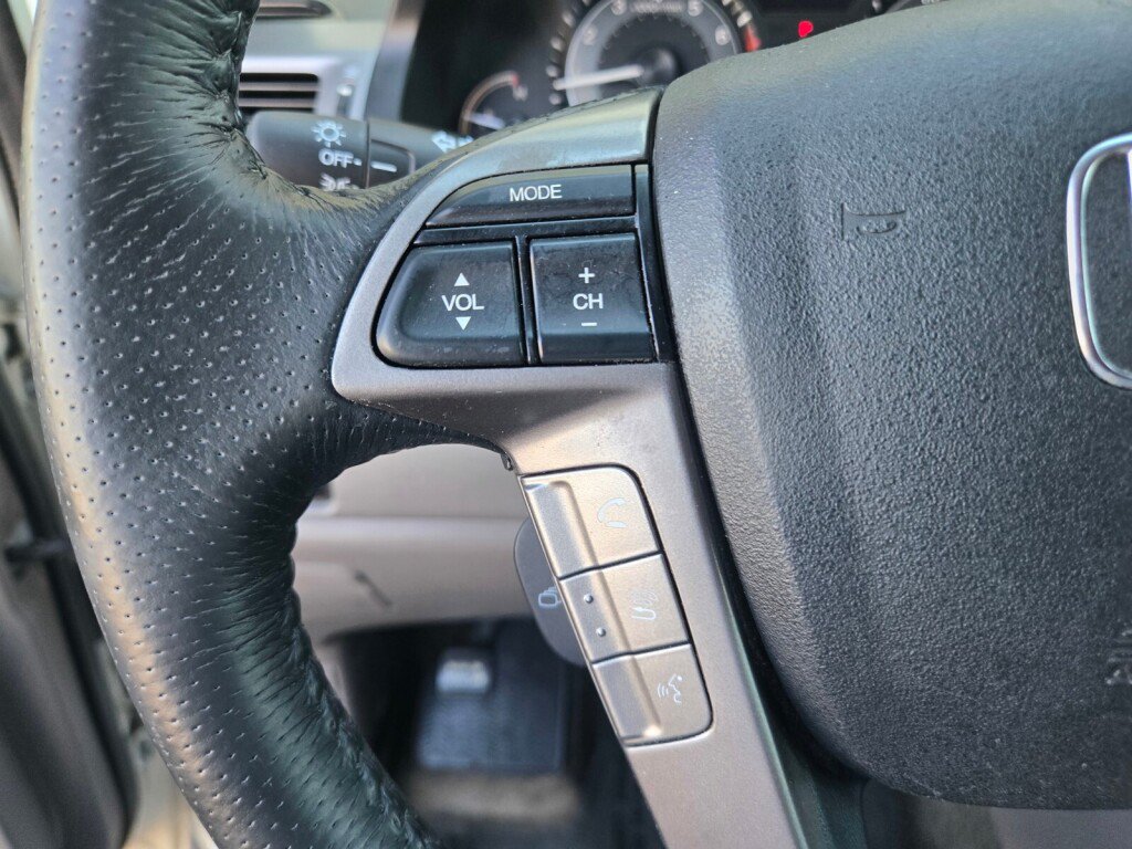 Used 2016 Honda Odyssey EX-L image 24