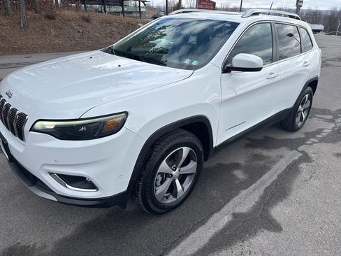 Used 2021 Jeep Cherokee Limited image 8