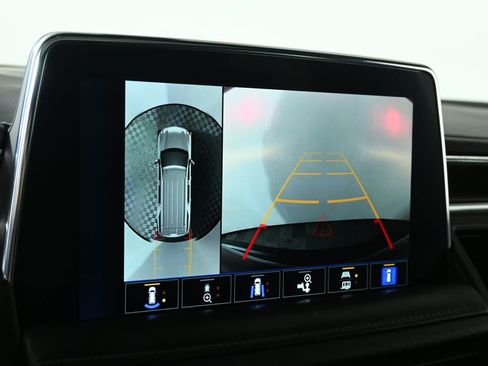 Used 2022 Chevrolet Tahoe LT w/ LT Signature Plus Package image 24