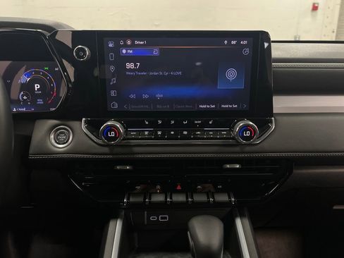 Used 2024 Chevrolet Colorado LT w/ LT Convenience Package II image 19