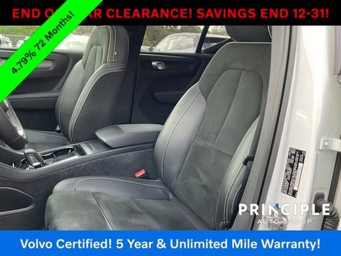 Certified 2022 Volvo XC40 P8 Recharge Plus image 16