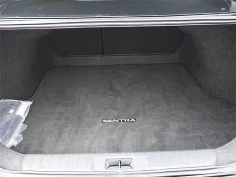 Used 2025 Nissan Sentra S image 27