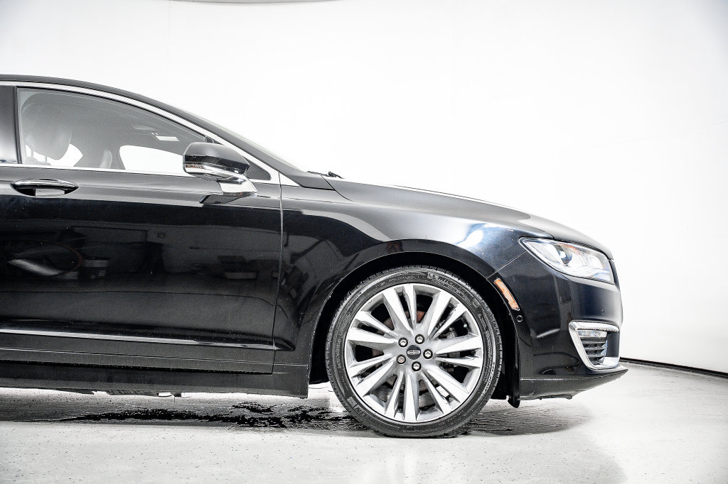 Used 2020 Lincoln MKZ Reserve w/ Elements Package FWD image 4