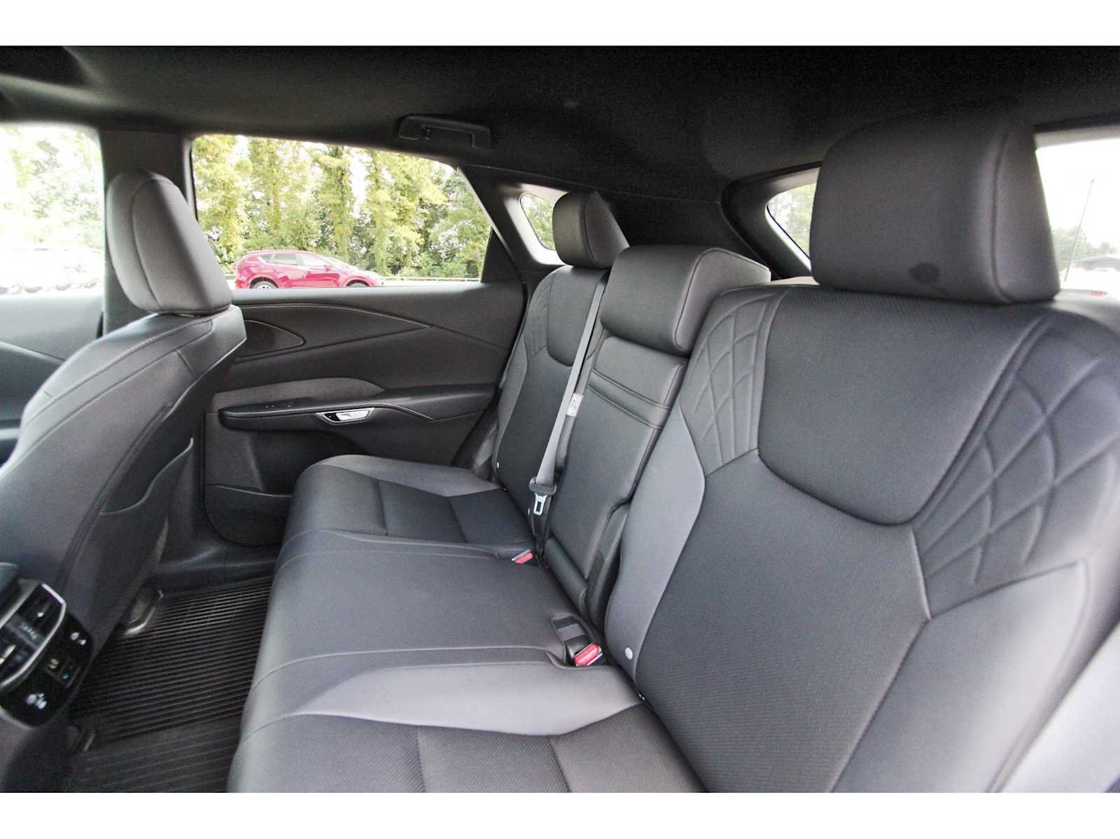Used 2025 Lexus RX 350 Premium w/ Convenience Package FWD image 12