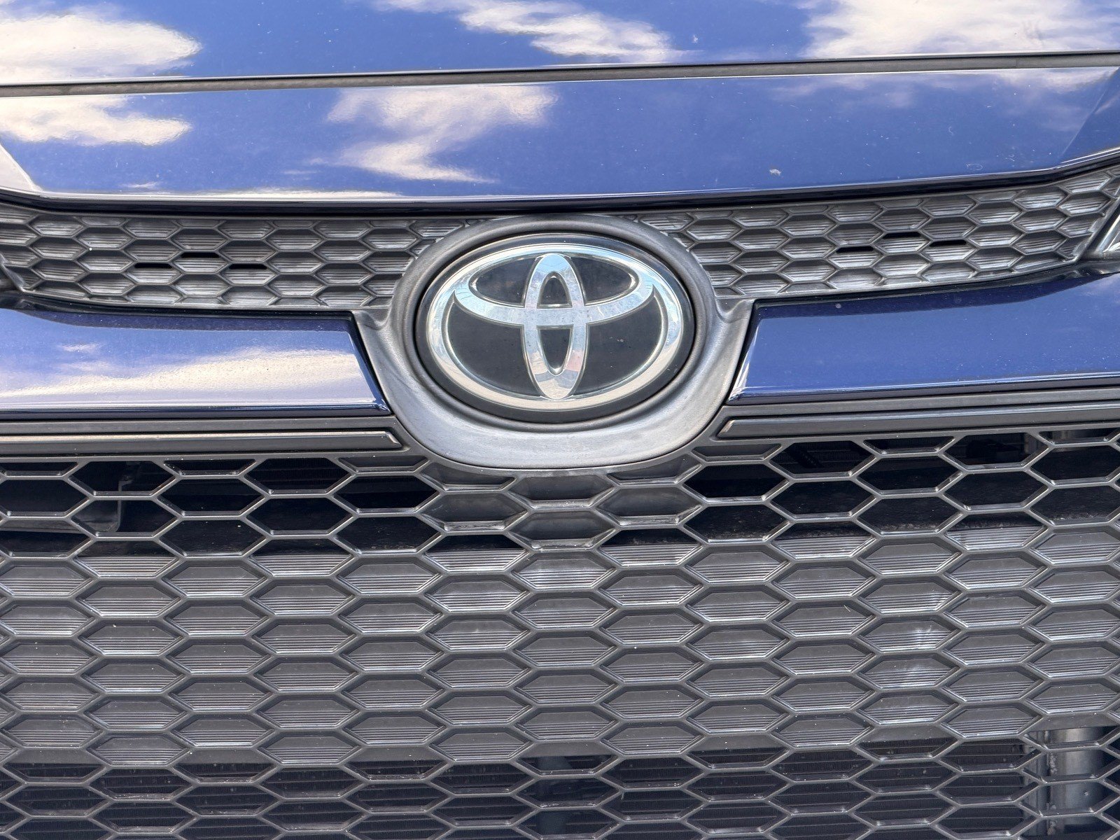 Used 2020 Toyota Corolla LE FWD image 10