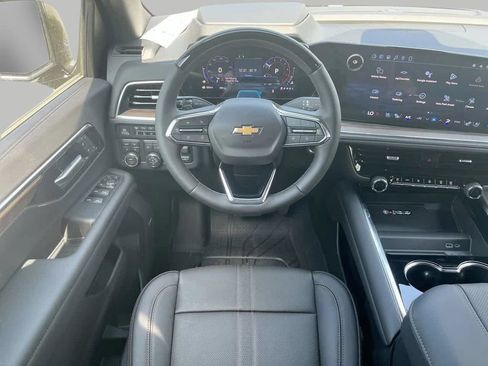 New 2026 Chevrolet Suburban High Country AWD/4WD image 11