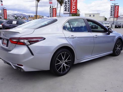 Certified 2023 Toyota Camry SE image 5