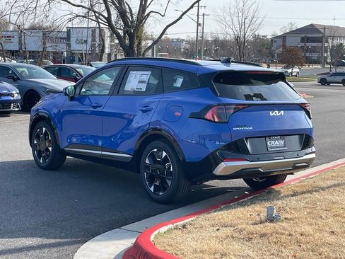 New 2026 Kia Sportage SX FWD image 4