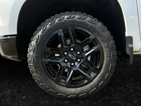 Certified 2023 Chevrolet Silverado 1500 LT Trail Boss w/ Convenience Package II AWD/4WD image 11