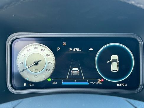 Used 2022 Hyundai Kona Limited w/ Cargo Package image 21