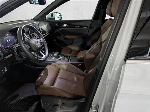 Used 2020 Audi Q5 2.0T Premium Plus w/ Premium Plus Package image 23