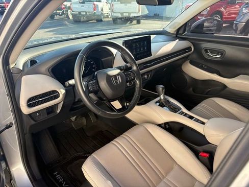 Used 2023 Honda HR-V EX-L image 10