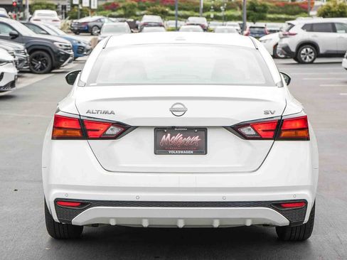Used 2023 Nissan Altima 2.5 SV FWD image 7