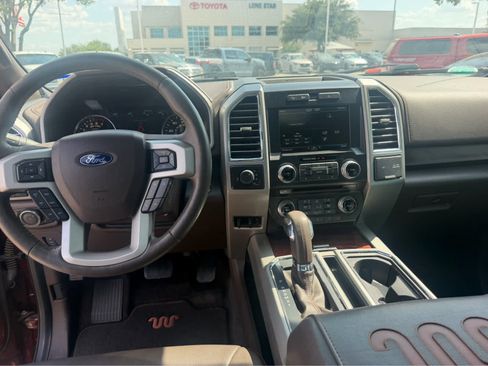 Used 2015 Ford F150 King Ranch w/ Equipment Group 601A Luxury AWD/4WD image 8
