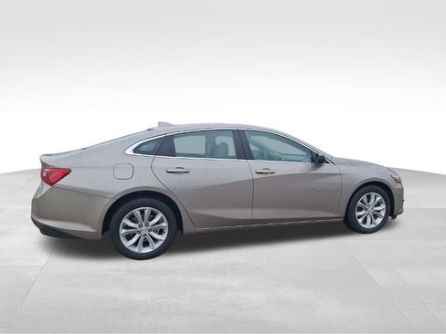 Used 2023 Chevrolet Malibu LT w/ Driver Confidence Package image 7