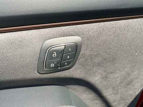 Certified 2022 Ford Mustang Mach-E GT image 12