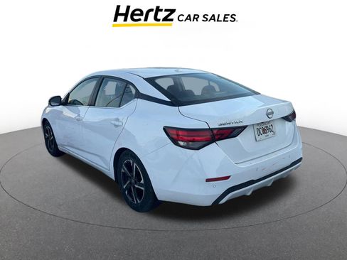 Used 2025 Nissan Sentra SV image 3