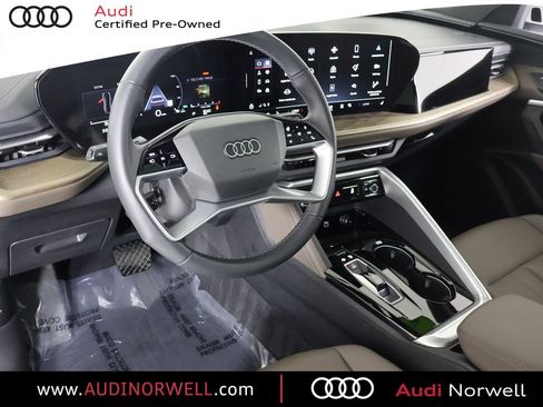 Certified 2025 Audi Q5 Premium w/ Convenience Package AWD/4WD image 2