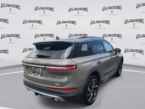 New 2025 Lincoln Corsair Reserve w/ Equipment Group 202A image 5