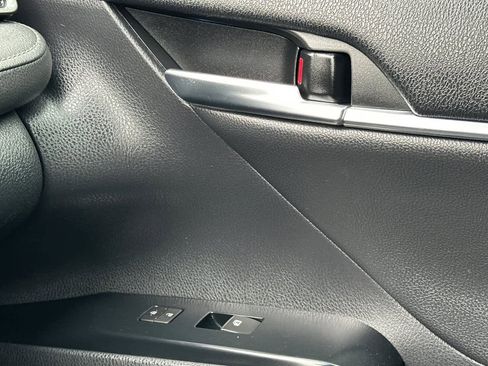 Used 2019 Toyota Camry XSE w/ Navigation Package image 20