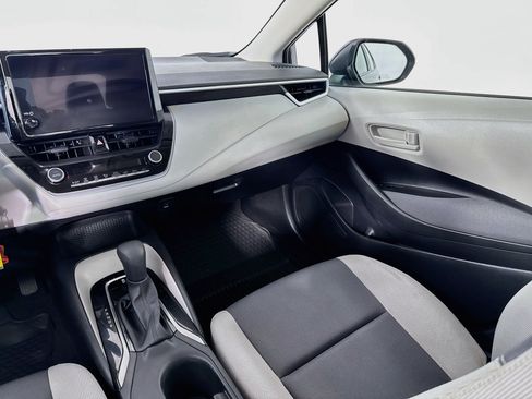 Certified 2025 Toyota Corolla LE FWD image 21