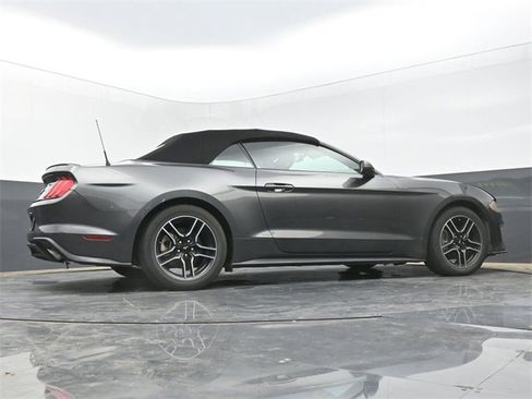 Used 2020 Ford Mustang Premium image 40