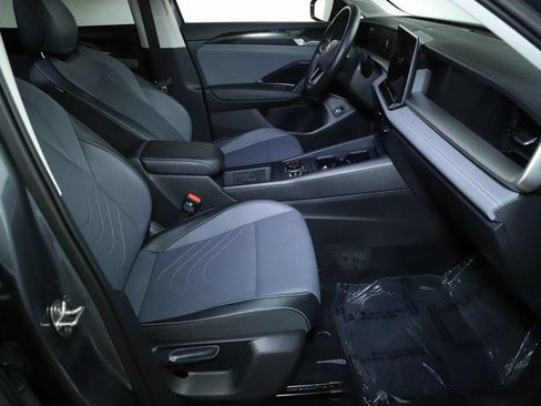 Certified 2025 Volkswagen Tiguan SE AWD/4WD image 33