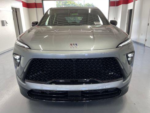 New 2026 Buick Enclave Sport Touring w/ Power Package image 2