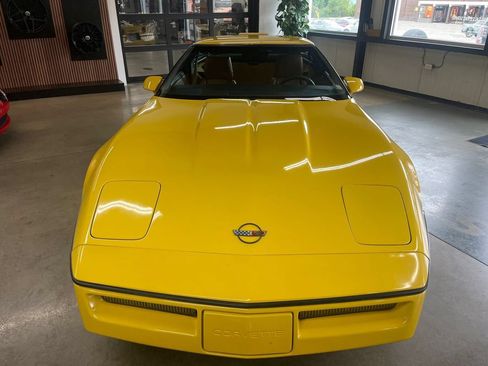 Used 1988 Chevrolet Corvette Coupe RWD image 19