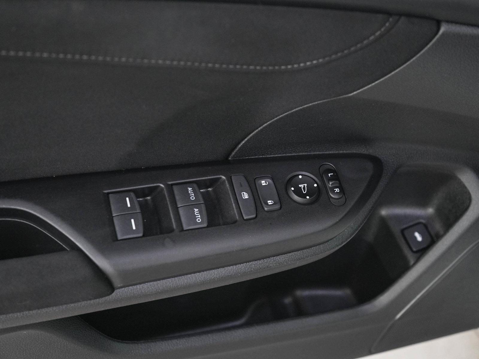 Used 2021 Honda Civic EX image 18