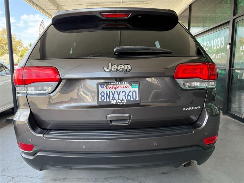 Used 2019 Jeep Grand Cherokee Laredo RWD image 13